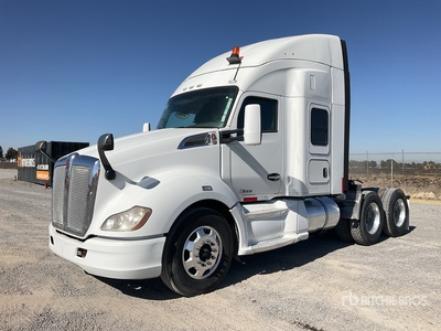 2018 Kenworth T680 6x4 Tractocamion con Dormitorio / تراكتور شاحنة كابينة النوم (ثنائية المحور)