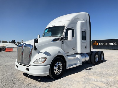 2020 Kenworth T680 6x4 Tractocamion con Dormitorio / Tracteur Routier Couchette