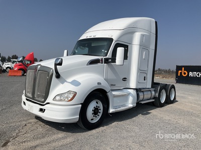 2020 Kenworth T680 6x4 Tractocamion con Dormitorio / تراكتور شاحنة كابينة النوم (ثنائية المحور)