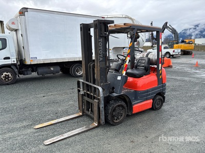 Toyota 42-6FGCU25 5000 lb Cushion Tire フォークリフト