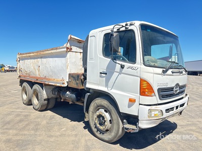 2006 Hino FM1J 6x4 Extended Cab T/A Dump Truck