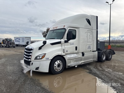 Freightliner Cascadia 125 6x4 T/A Sleeper Truck Tractor