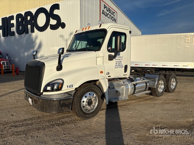 Freightliner Cascadia 125 6x4 T/A Day Cab Truck Tractor