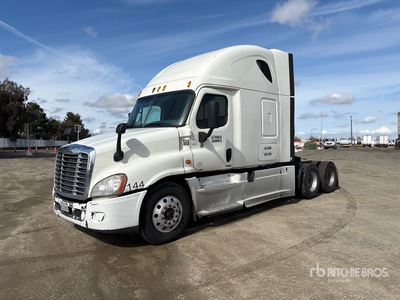 2015 Freightliner Cascadia 125 6x4 تراكتور شاحنة كابينة النوم (ثنائية المحور)