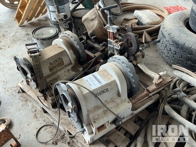 Quantity of (2) Klutch Pipe Threader