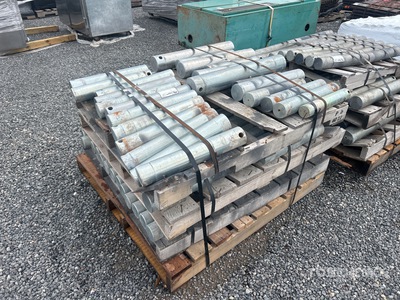 Quantity of Assorted Soft Pins بنود متنوعة - قطع المعدات