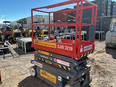 2018 Skyjack 3219 Electric Scissor Lift