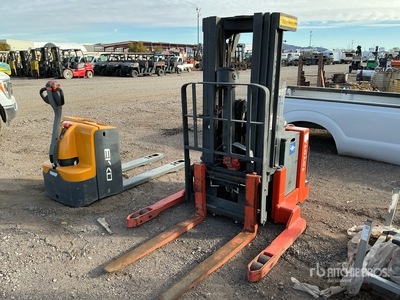 2021 Toyota 6BWS20 3750 lb 電動パレットジャッキ