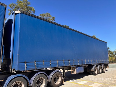 2009 Vawdrey Tri/A Zijtrailer met gordijn