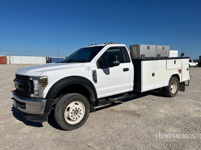 2019 Ford F-550 XL 4x4 Camión Utilitario