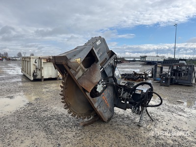 2014 Simex T600 جرافة تسوية بدون توجيه