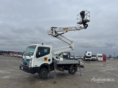 2017 Oil&Steel Snake 2010 20 m on 2017 Nissan Cabstar 35.13 شاحنة دلو