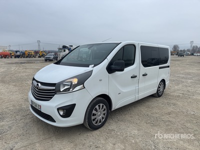 2015 Opel VIVARO 9-Seat Mini Bus