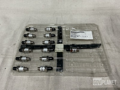 (13) Parker-Hannifin 854269 Pressure Switches