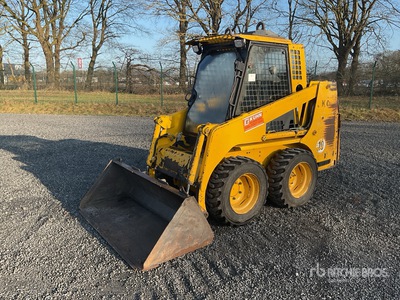 1996 Komatsu SK07J Chargeuse à direction à glissement