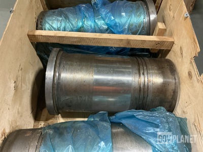 (10) MAN B & W Diesel 60610-13H-0225 Diesel Engine Cylinder Heads