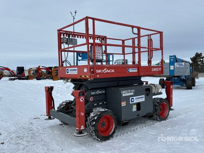 2018 Skyjack SJ6832 RT 4x4 Dual Fuel Scissor Lift