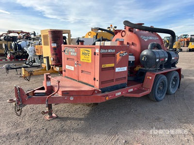 2017 Ditch Witch FX30B 500 gal T/A وحدة الحفر بالشفط