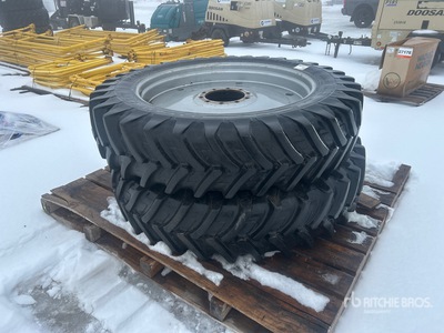 Quantity of (2) Michelin 14.9 R46 إطارات المعدات