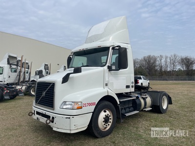 2017 Volvo VNM42T 4x2 S/A Day Cab Truck Tractor