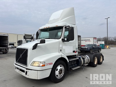 2017 Volvo VNM 6x4 Ciągnik siodłowy T/A z kabiną dzienną