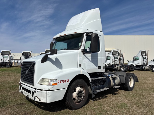 2017 Volvo VNM 4x2 S/A Day Cab Truck Tractor