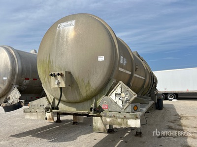 2012 Dragon 8400 gal T/A مقطورة صهاريج