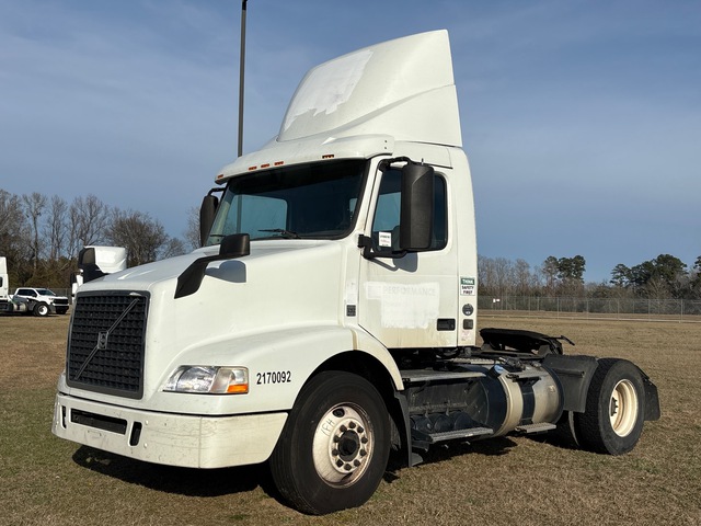 2017 Volvo VNM 4x2 S/A Day Cab Truck Tractor