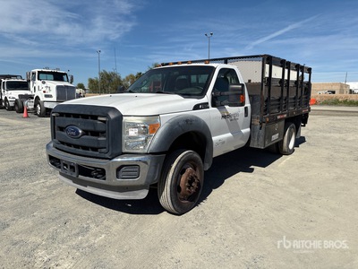 2013 Ford F-450 XL 4x2 Flatbed Truck