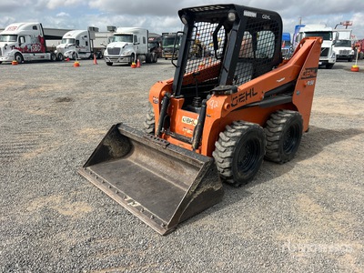 2019 Gehl R150 Chargeuse à direction à glissement