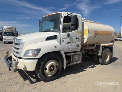2019 Hino 338 4x2 Water Truck