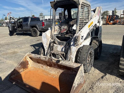 2018 Bobcat S570 Chargeuse à direction à glissement