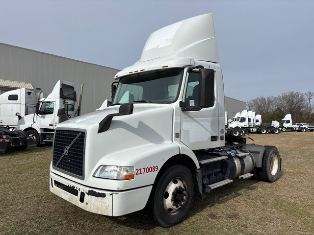 2017 Volvo VNM 4x2 S/A Day Cab Truck Tractor
