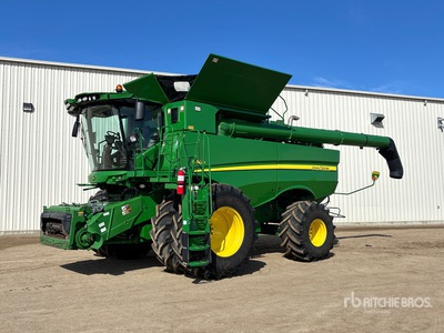 2015 John Deere S680 Maaidorser