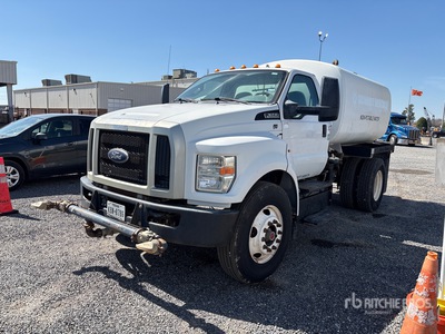 2017 Ford F-650 4x2 Water Truck