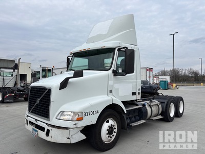 2017 Volvo VNM 6x4 Ciągnik siodłowy T/A z kabiną dzienną