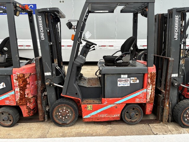 UniCarriers MCT1B2L25S Electric Forklift (Inoperable)