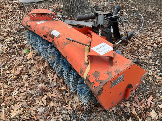 Kubota B2779 60 in Sweeper Attachment