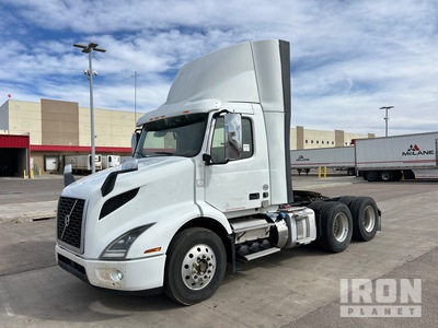 2020 Volvo VNR 6x4 T/A Day Cab Truck Tractor