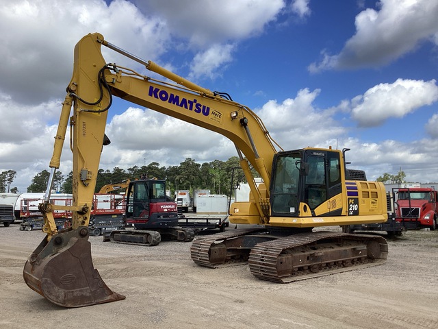 2022 Komatsu PC210LC-11 Tracked Excavator