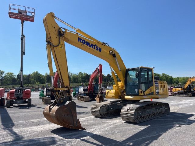 2022 Komatsu PC210LC-11 Tracked Excavator