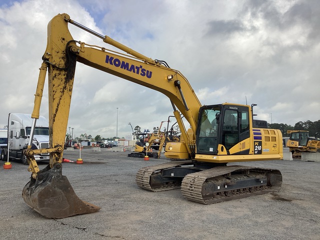 2022 Komatsu PC210LC-11 Tracked Excavator