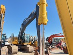 Hydraulics with Bucket Cylinder