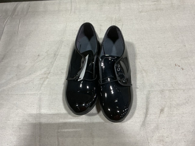 (216) Pairs of Women&rsquo;s Shoes