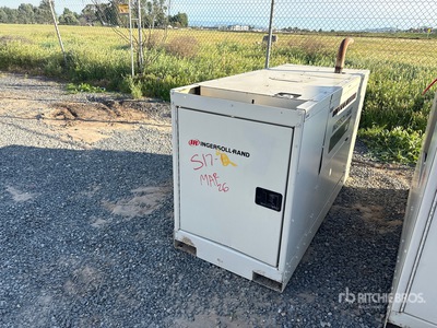 2000 Ingersoll Rand P185WJDU 185 cfm Skid-Mounted Luftkompressor