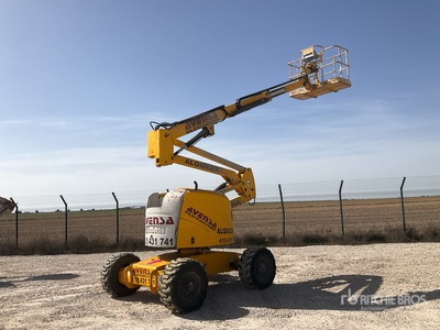 2005 Haulotte HA16X 4WD Diesel Articulating Boom Lift