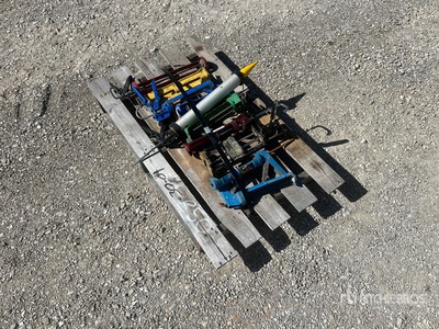 Quantity of (11) Caulking guns