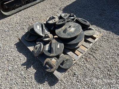 Quantity of (25) 8 in-15 in Pipe Night Plugs