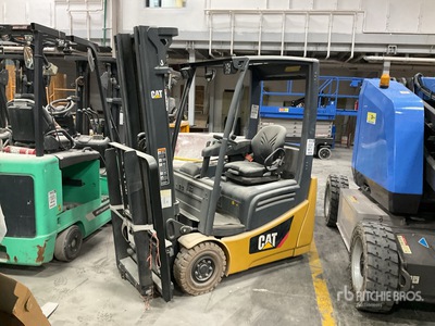 2019 Cat 2ET2500 2500 lb Montacargas Electrico / Elektryczny wózek widłowy