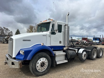 1998 Kenworth T800 8x4 تراكتور شاحنة (ثلاثي المحور)